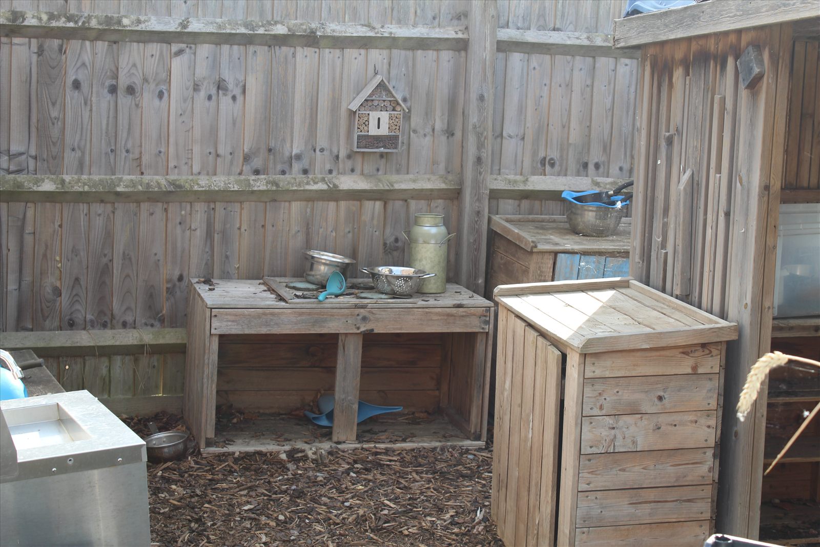 Outdoor and sensory exploration area